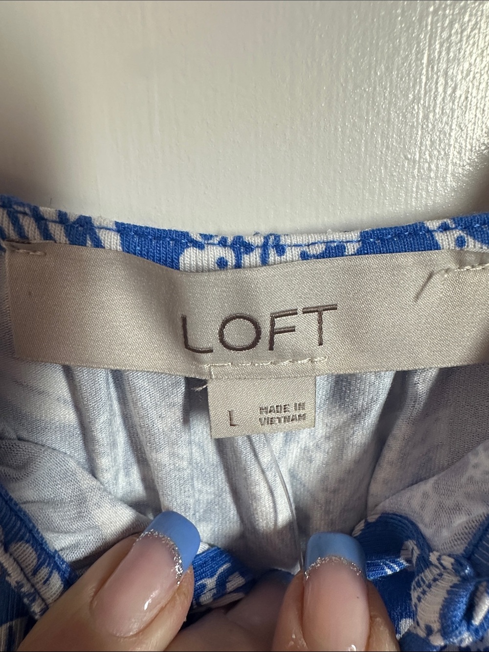 NWTS LOFT Blue and White Floral Maxi Dress w/Adj Spaghetti Straps Sz L - Picture 4 of 10